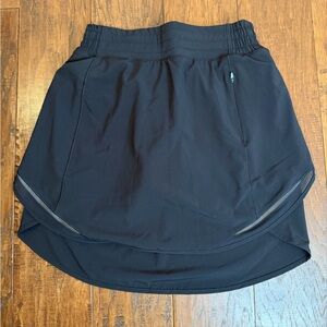 Lululemon black athletic skirt Size 4